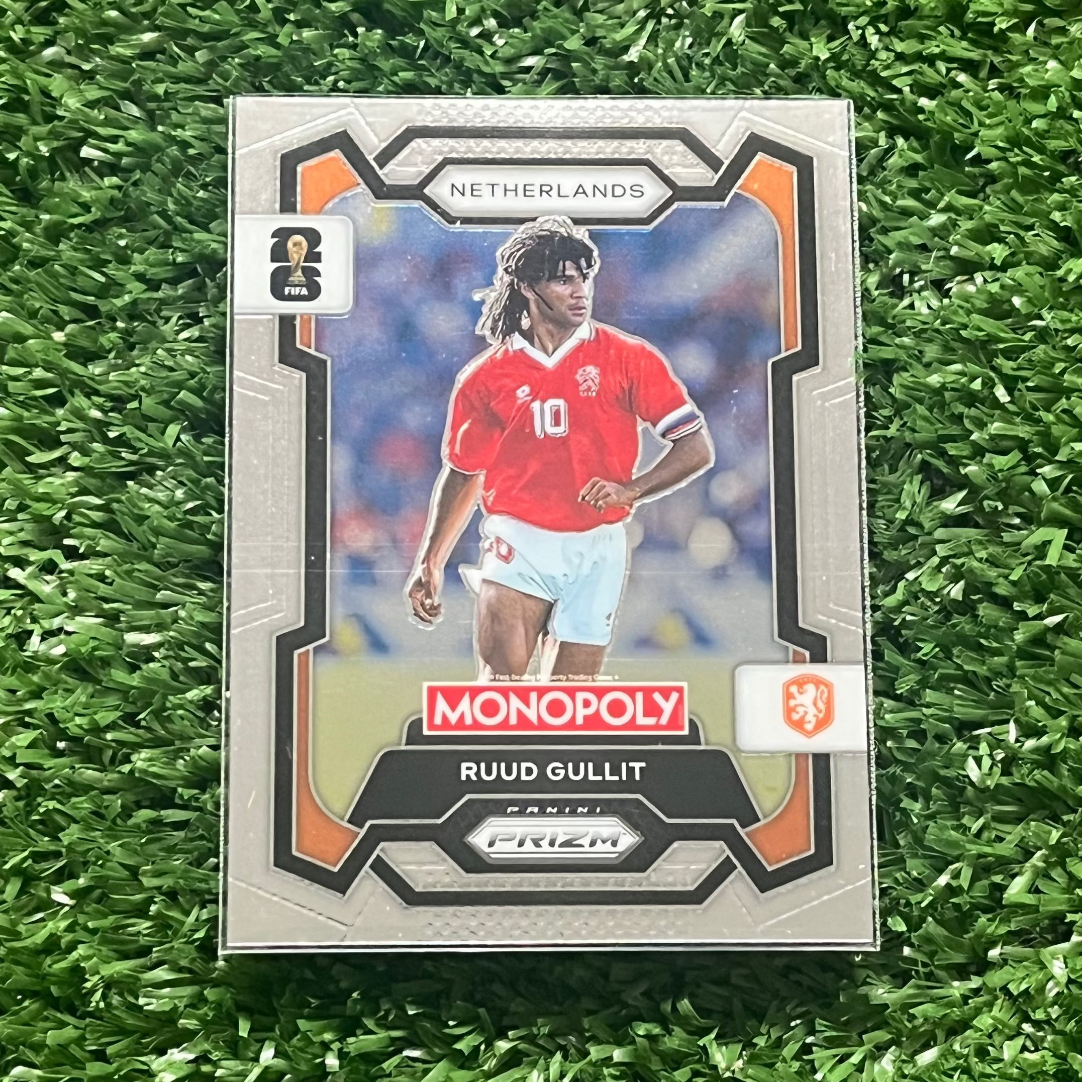 HASBRO Monopoly Panini Prizm: FIFA Word Cup 2026 Base Card | Ruud Gullit - Holandia